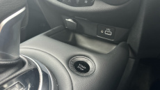 Nissan Juke 1.6 Hybrid N-Connecta 5dr Auto Hybrid Hatchback